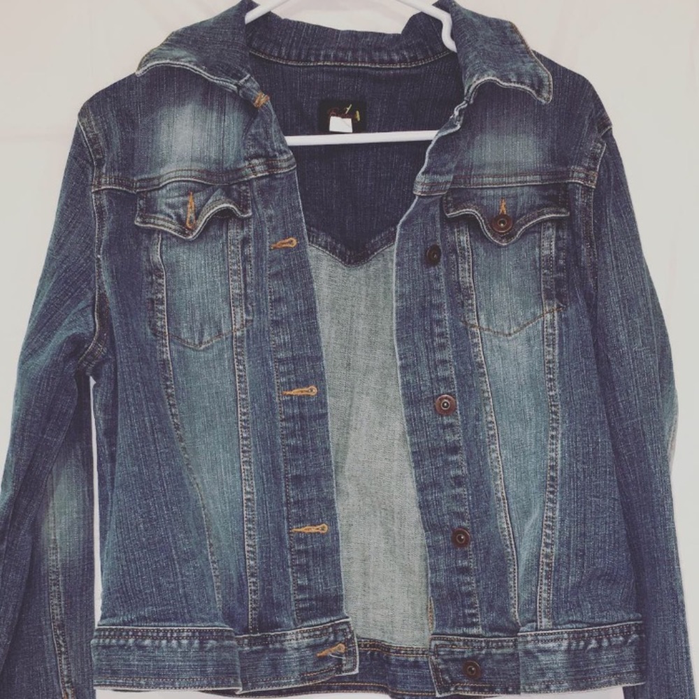 The perfect jean jacket !